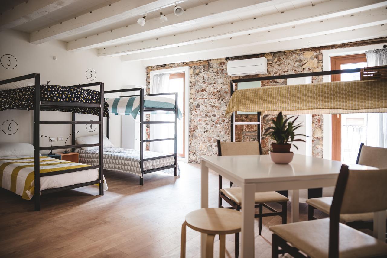 The Hostello Hostal Verona